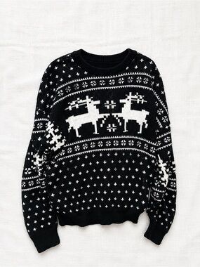 Vintage Sears Men’s Large Black White Reindeer Fair Isle Christmas Sweater
